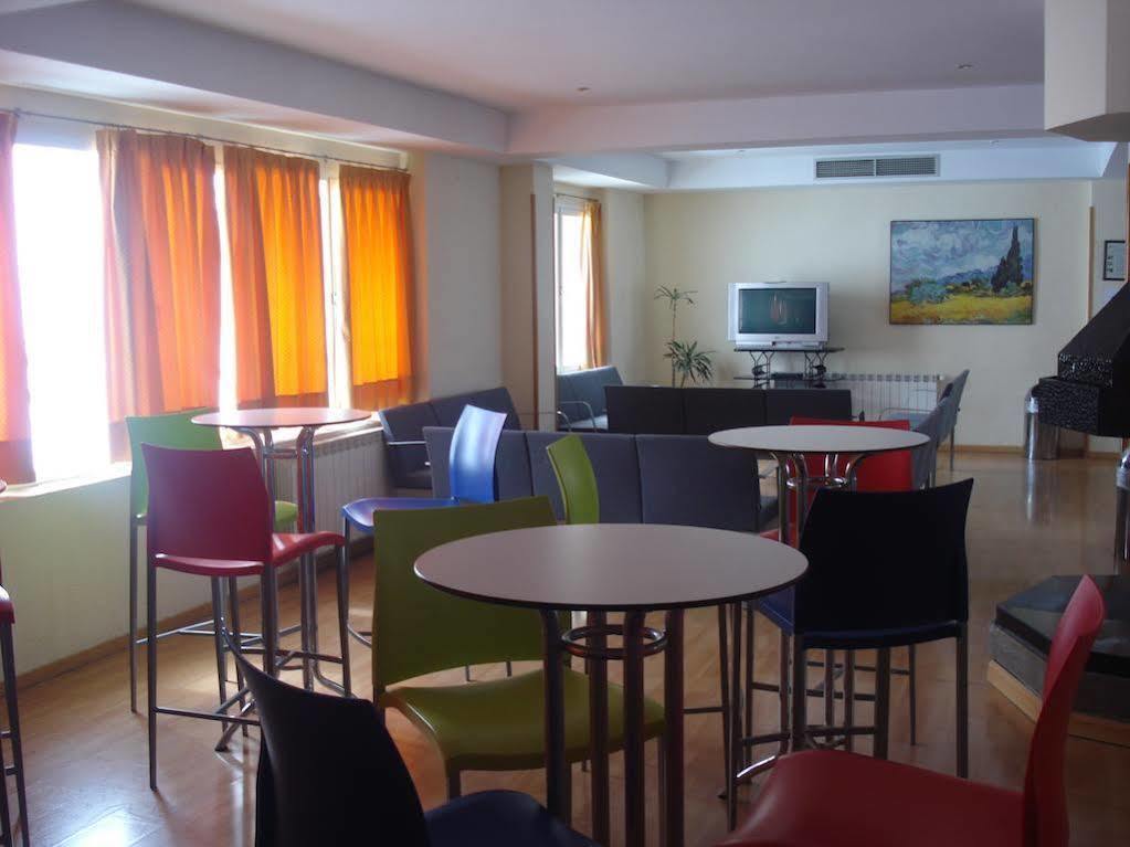 Albergue Inturjoven Сиера Невада Екстериор снимка
